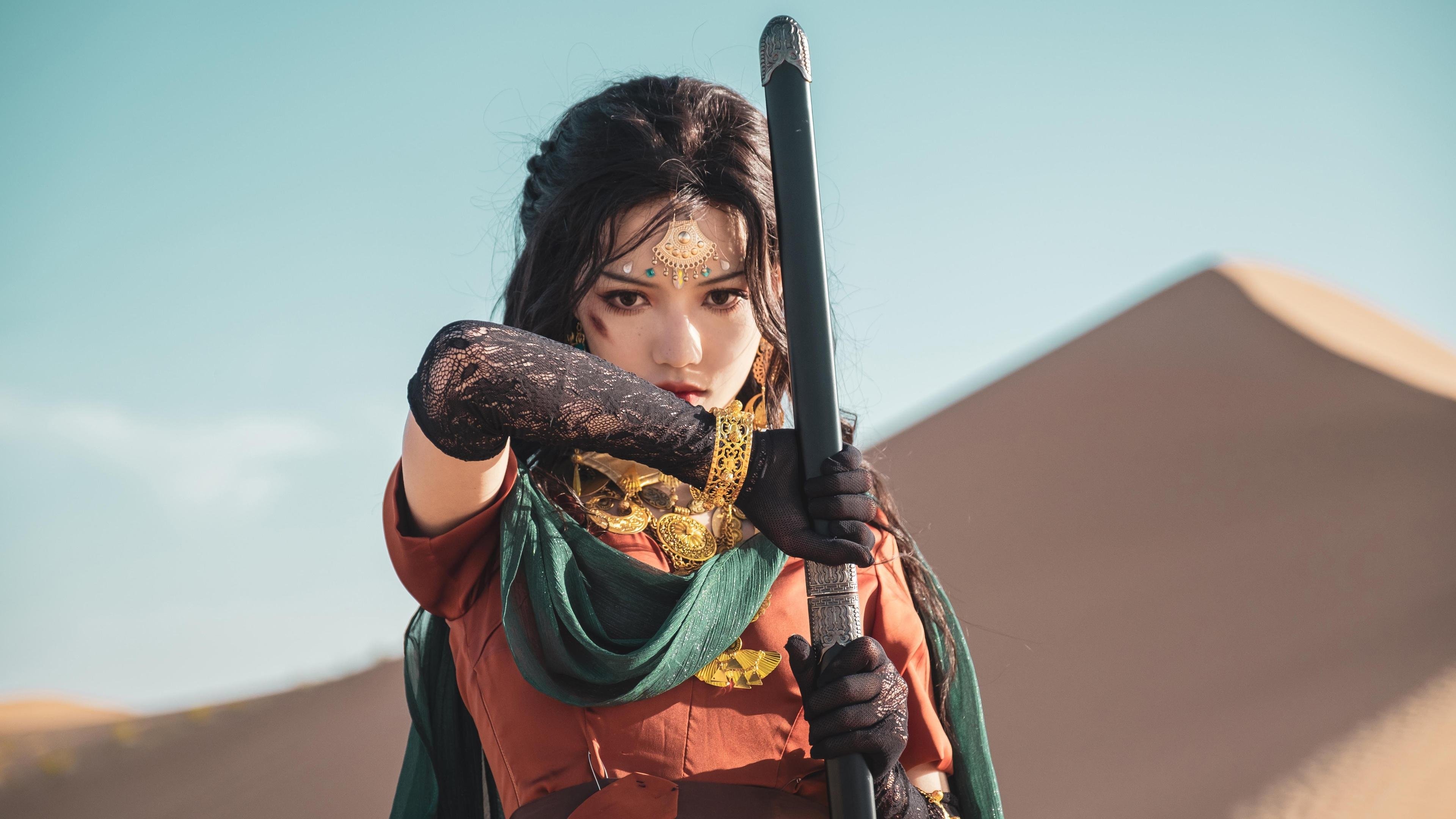 新任主教练大显神通,带领球队晋级下一轮,中国足球新主教练