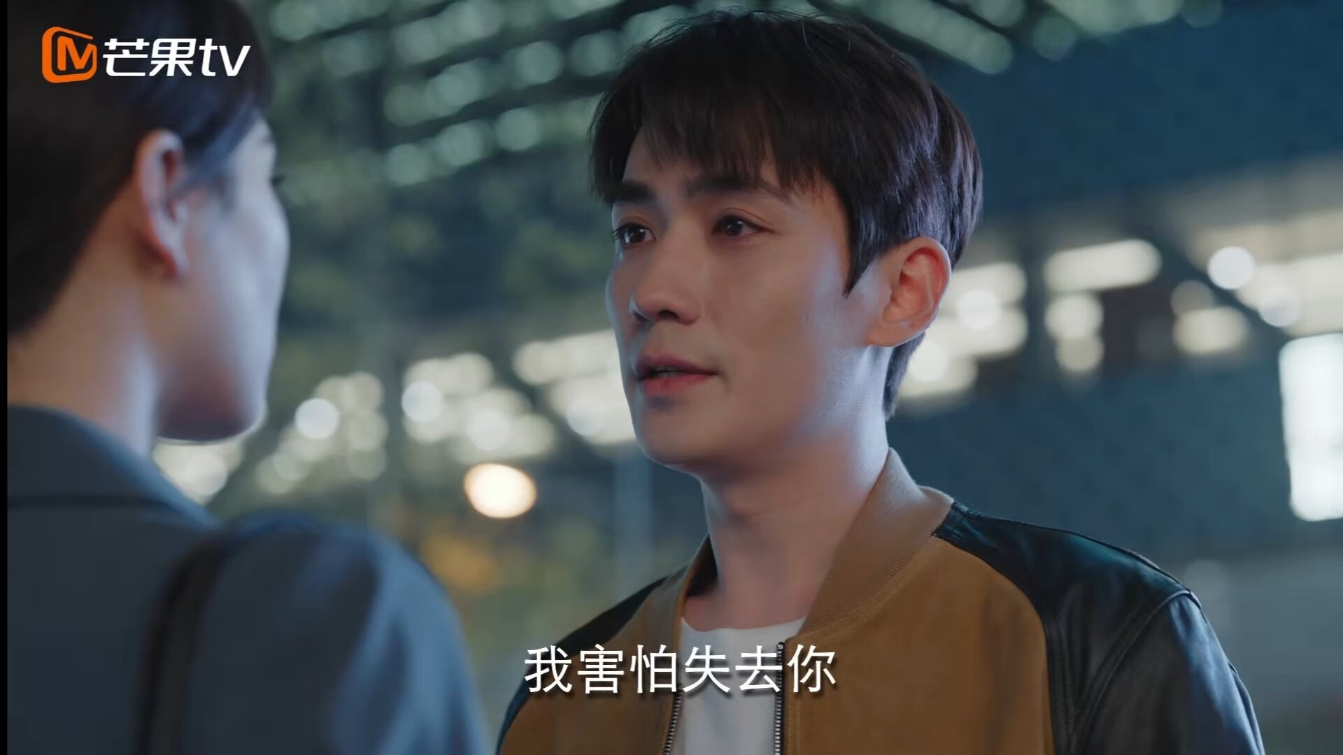 雷丁中场组织调度有序，皇家军团渴望稳步前进，雷丁阵容搭配