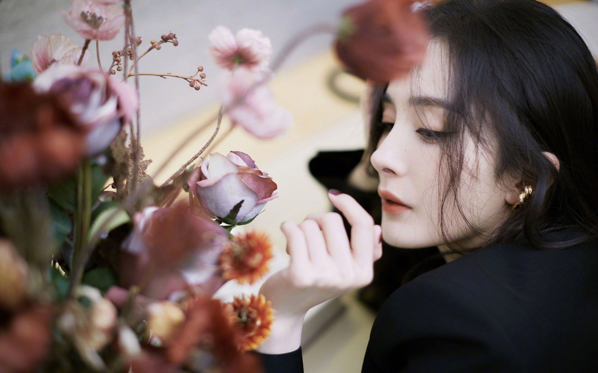 塔特的精准传球令对手防线无从应对，袋鼠队胜利之匙