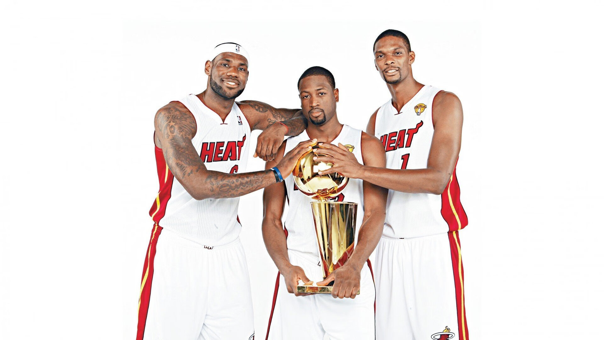 英超攻防对决：激情碰撞之间展现极致实力，英超高对抗